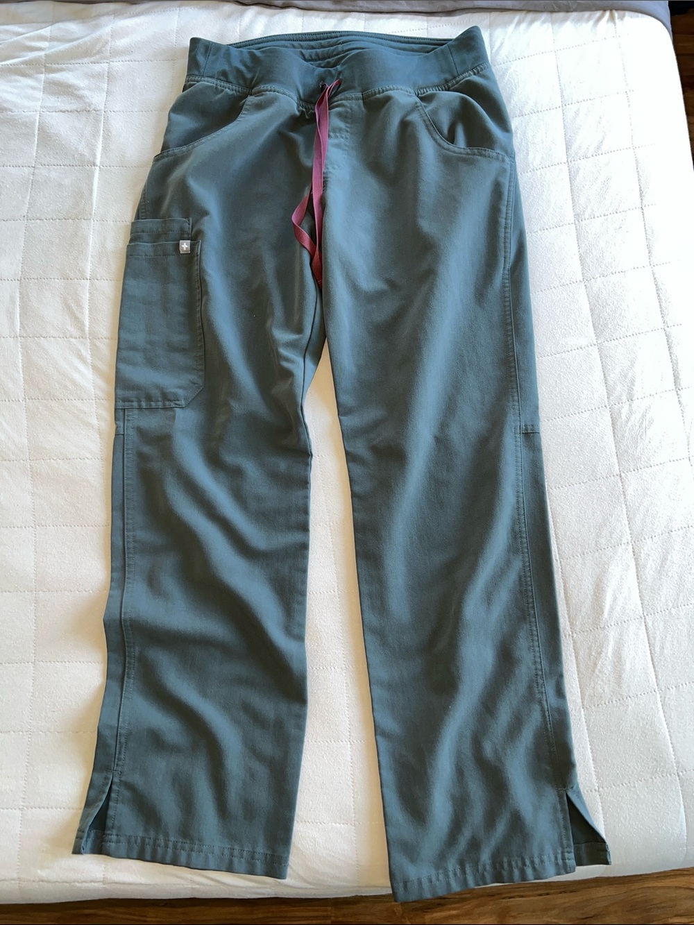 Figs Women’s Kade PETITE Small pants in Bonsai